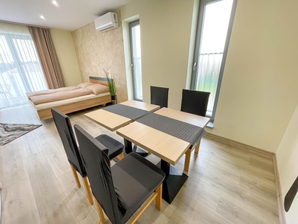 Apartmány Katalin Dunajská Streda Exterior foto